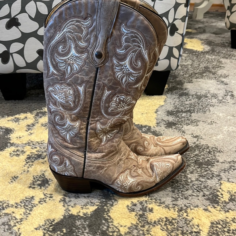 Womens Coral Cowboy boots